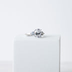 Oval trilogy ring