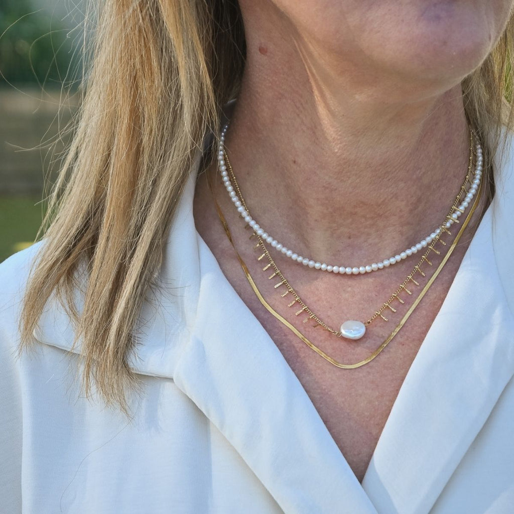 Cultured pearl necklace