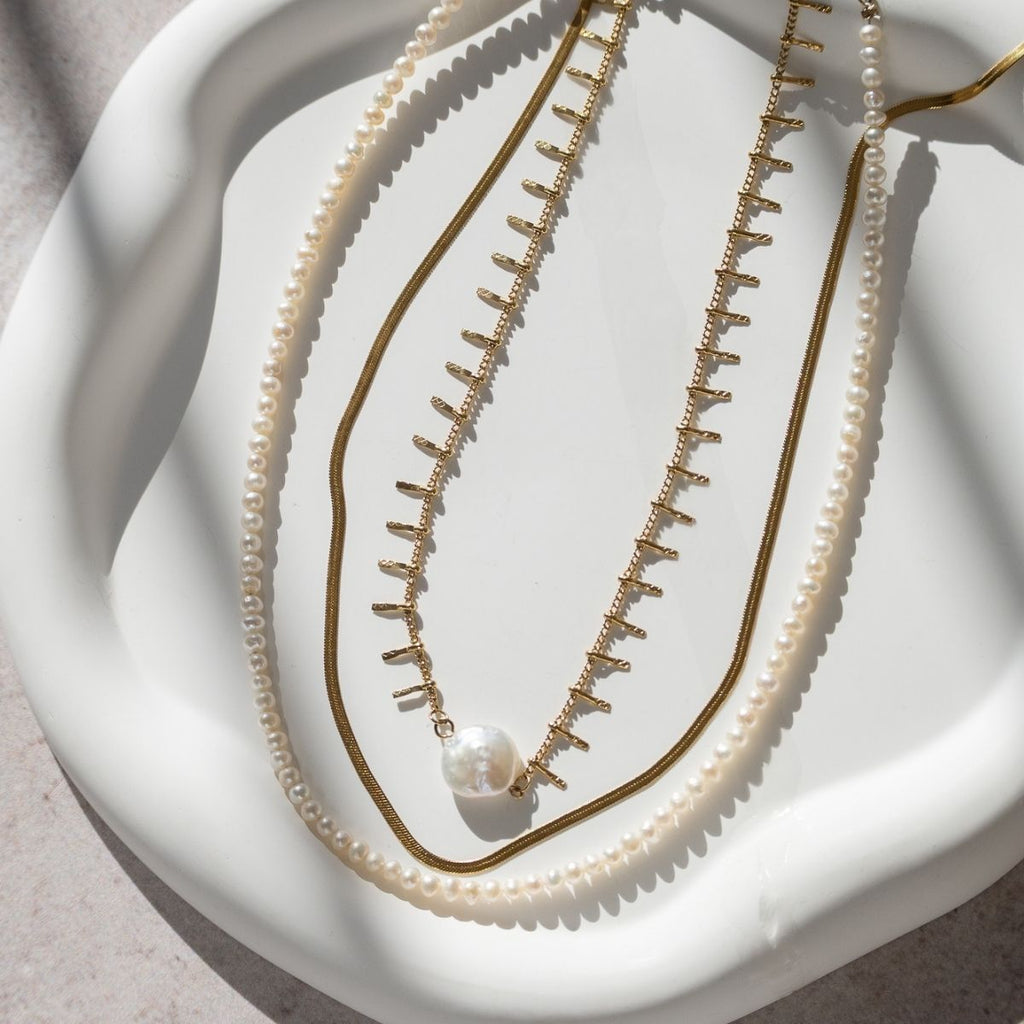 Coin Pearl Spike necklace