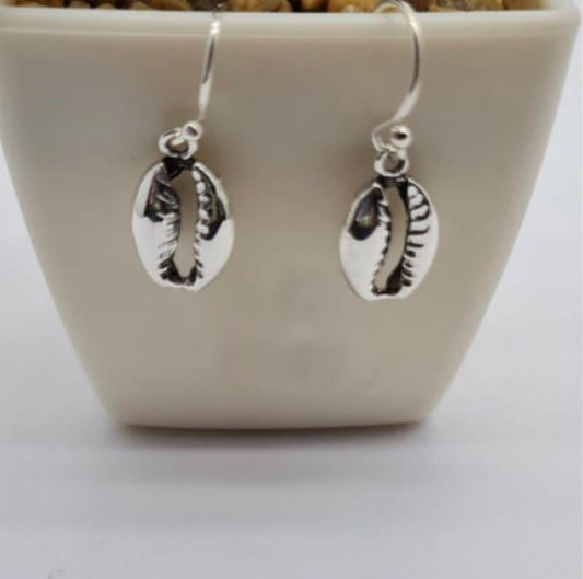 Cowley Shell hanging earrings