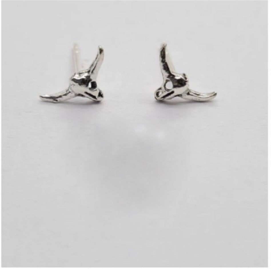 Buck head studs