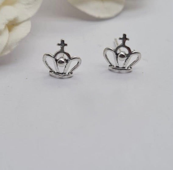 Kings crown studs
