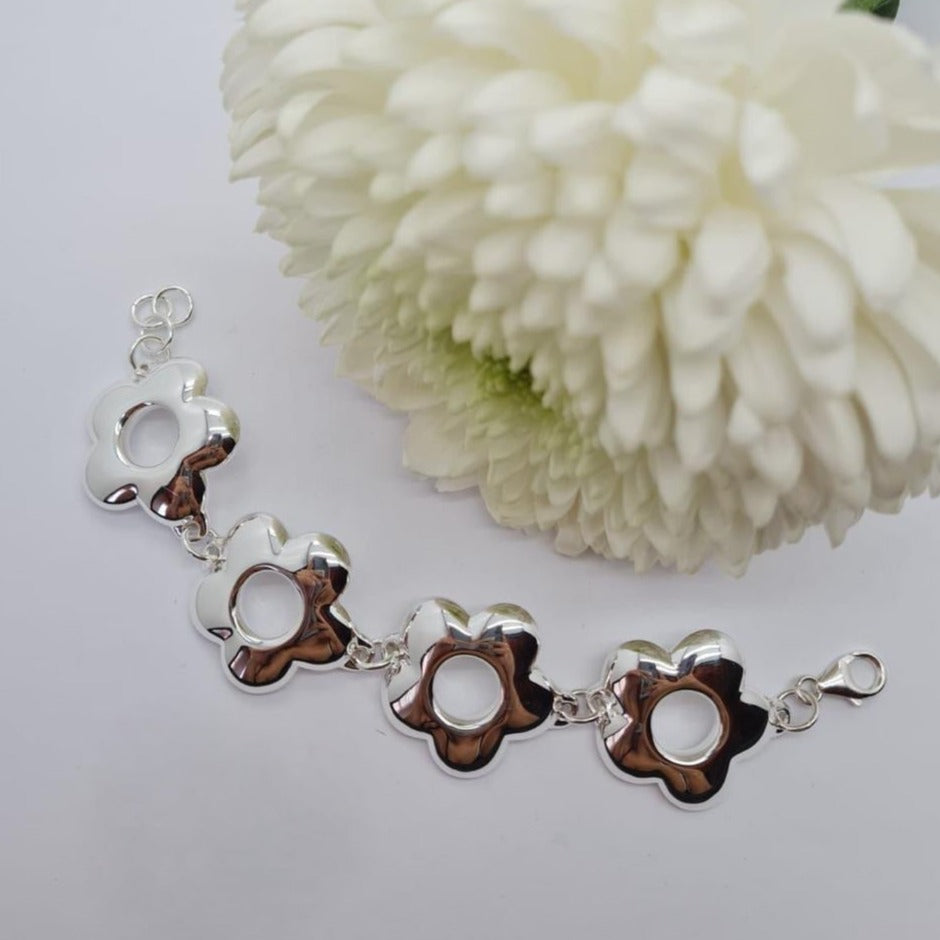 Bulky Flower Statement Bracelet 20 Cm