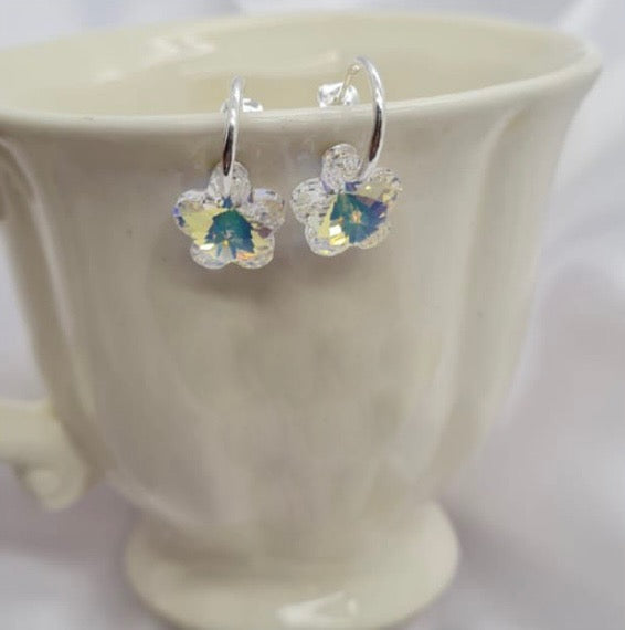 Sterling silver pretty woman earrings with clear swarofski crystal flowers