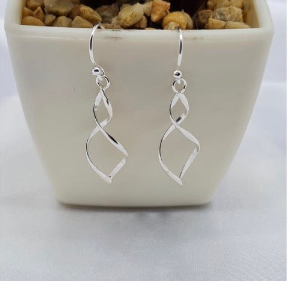 Double Twist Earring