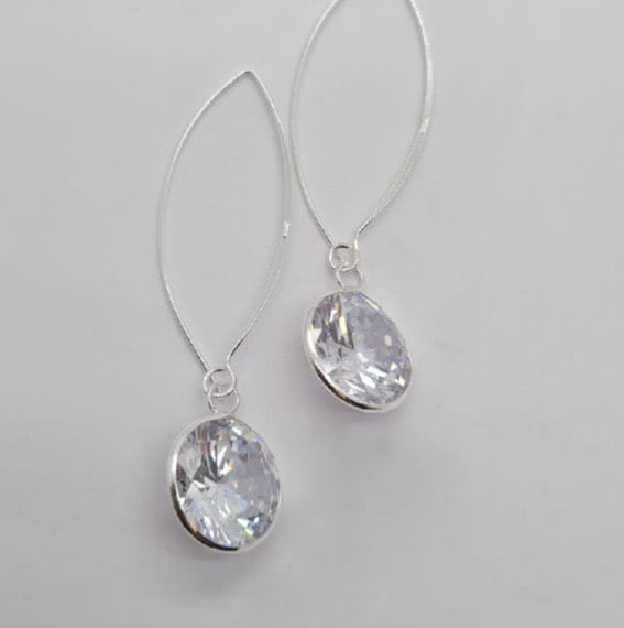 14 Mm Round Cubic Zirconia Crystals In Hoops