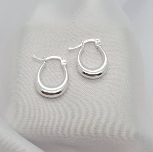 Plain silver hoops