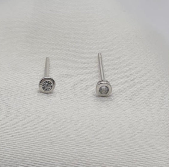 Small tube studs