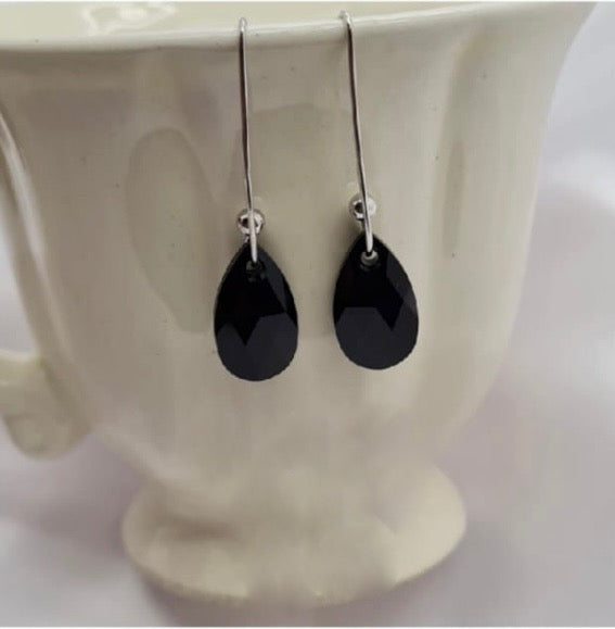 Beautiful black swarofski crystals ons Classic Sterling silver