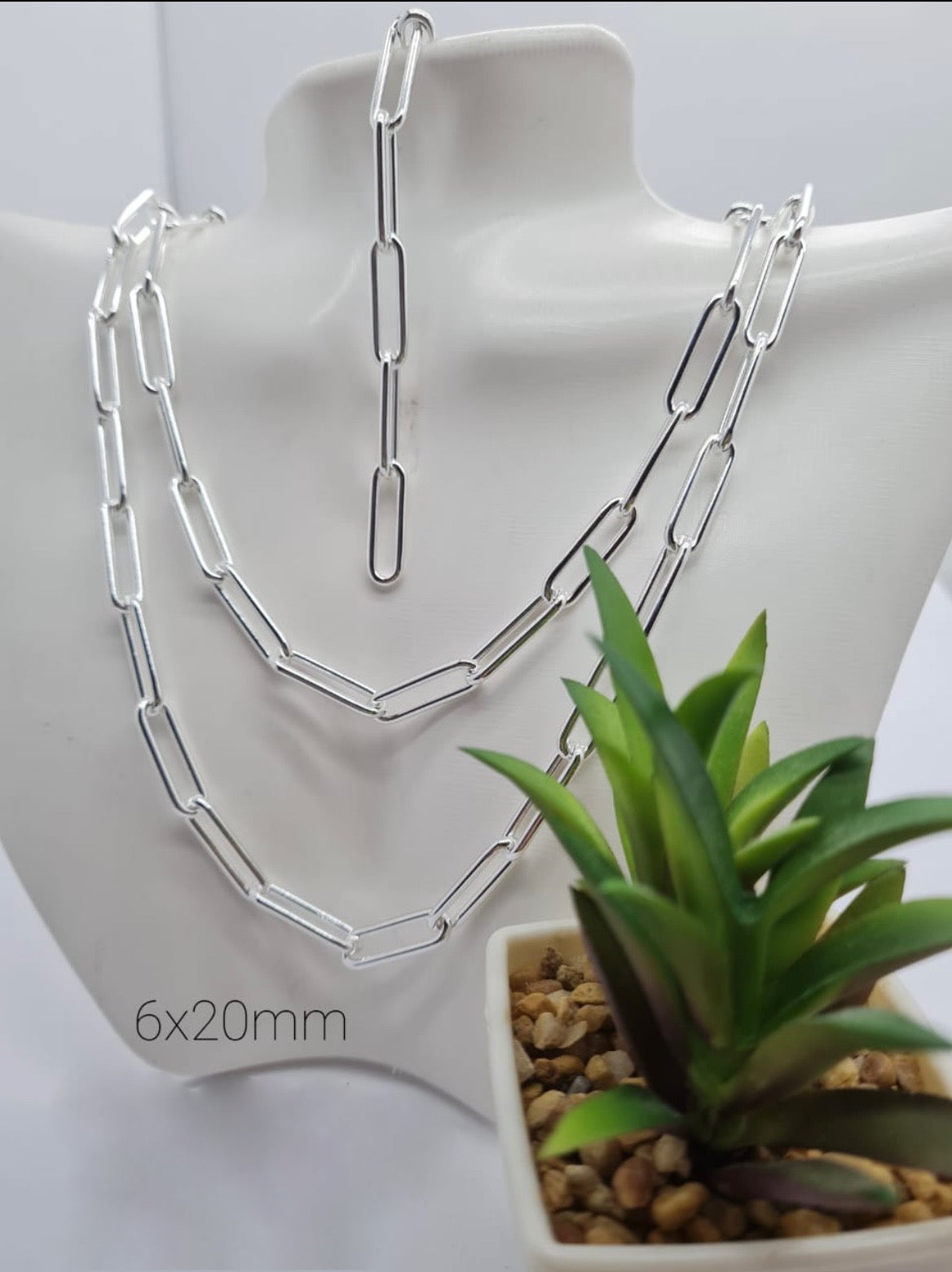 Stunning 20 mm paperclip chain necklace