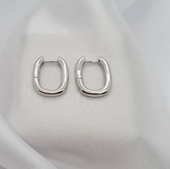 Plain Oval Huggy