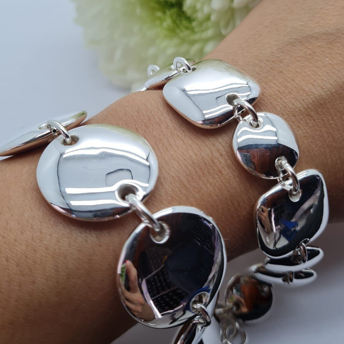 Bulky Square And Round Statement Bracelet 20 Cm