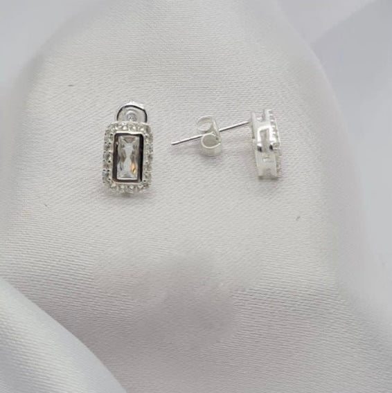 Rectangular cubic zirconia stud earrings