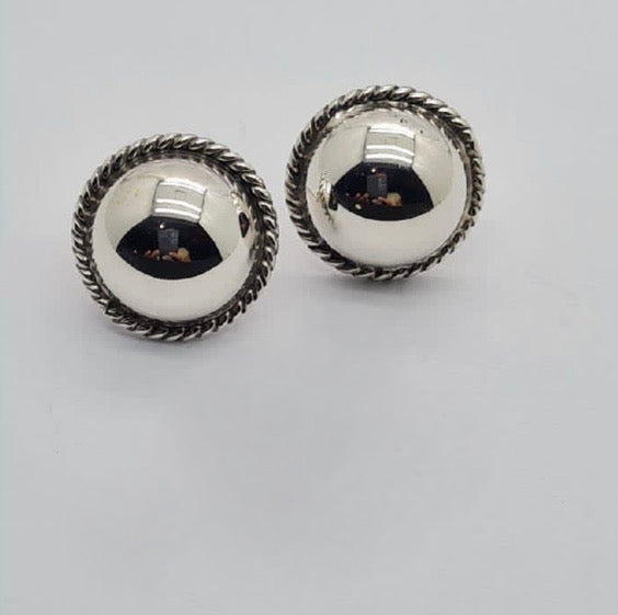 15 mm Dome With Cord Finish