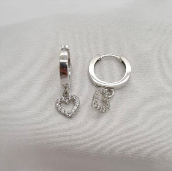 Comfy Huggys With Open Pavé Hearts