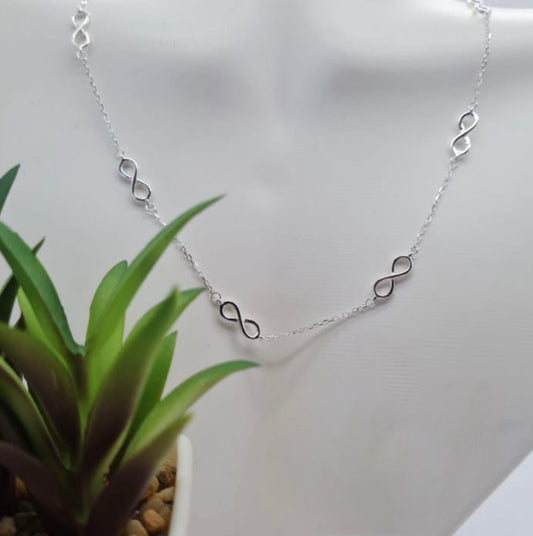 Infinity in chain necklace