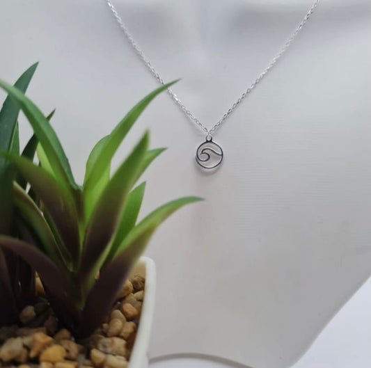 Wave in circle necklace
