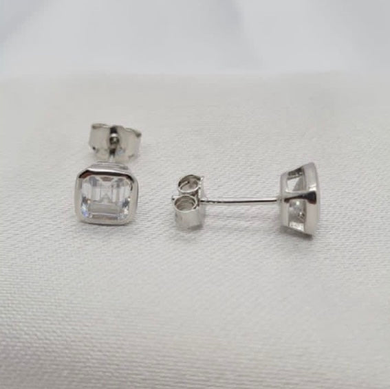 6mm square cubic zirconia tube studs