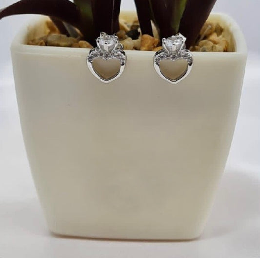 Pandora sign heart studs