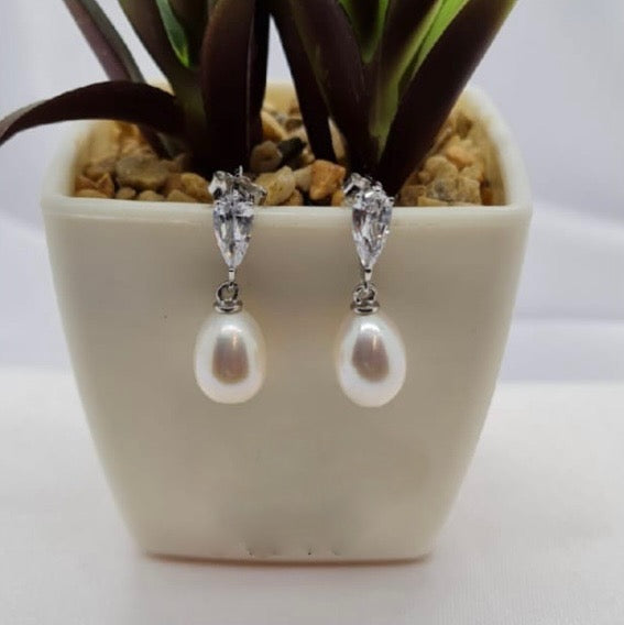 Beautiful Pearl And Crystal Drops - Terciany 